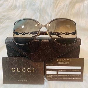 Gucci Sunglasses GG4250/S